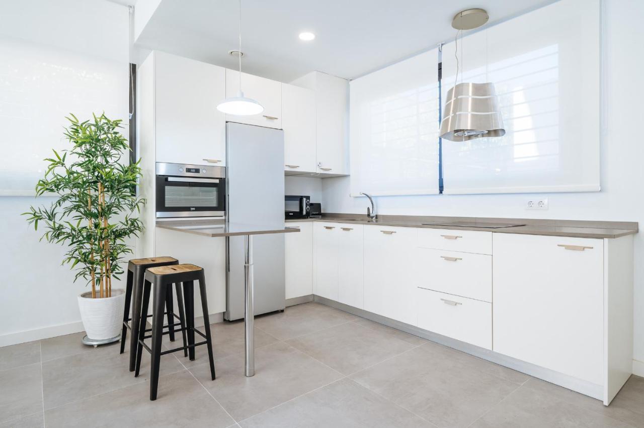 Urban Pulses Nervion Apartman Sevilla Kültér fotó
