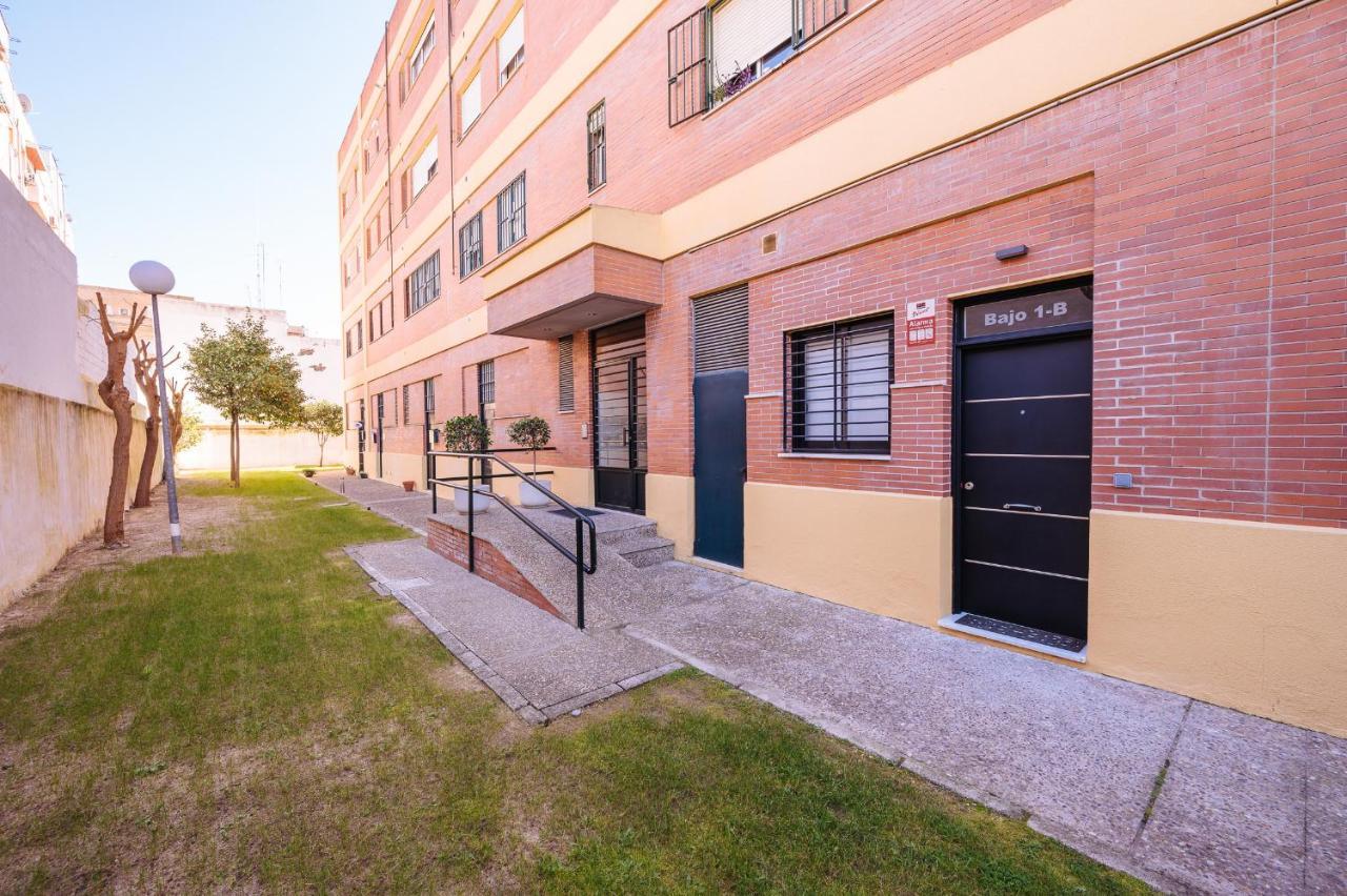 Urban Pulses Nervion Apartman Sevilla Kültér fotó