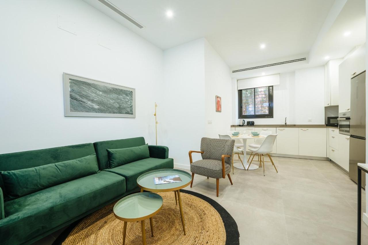 Urban Pulses Nervion Apartman Sevilla Kültér fotó